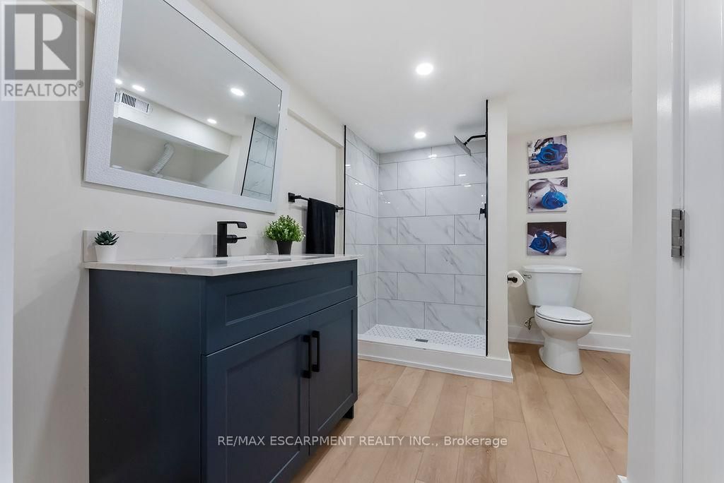 272 EAST 15TH STREET Image 31