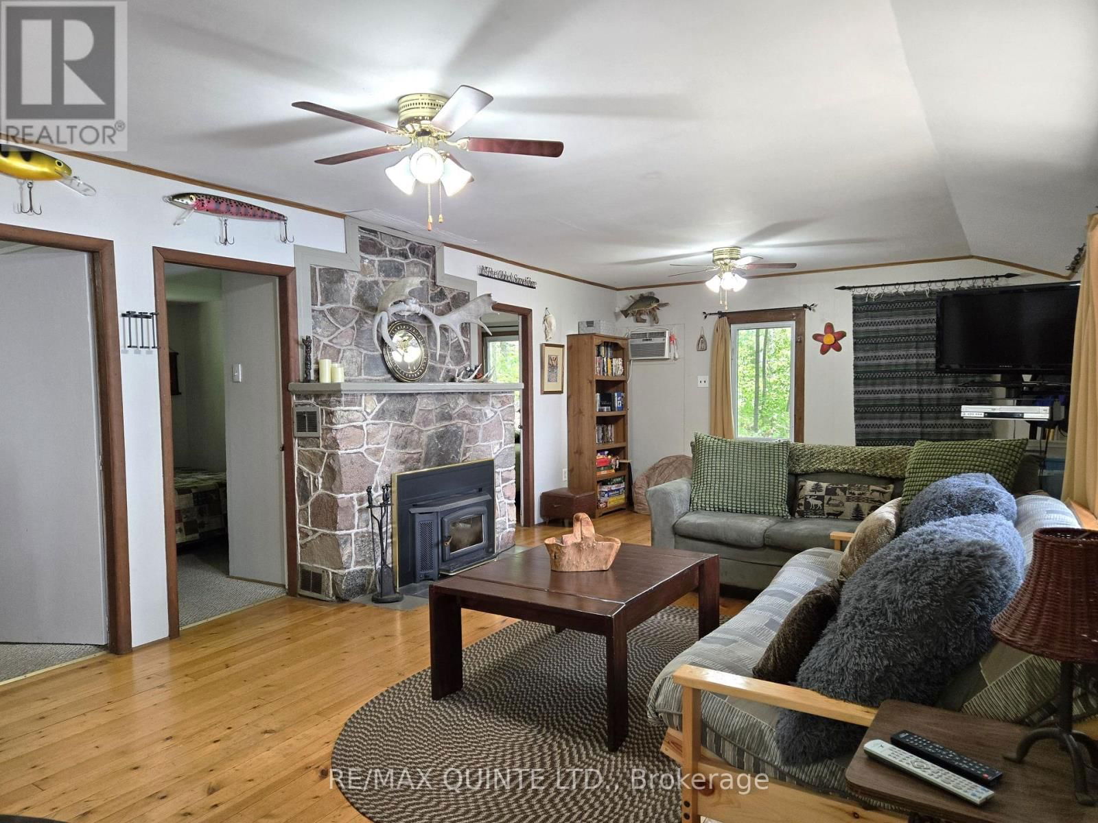 44 SETTER LANE Image 18
