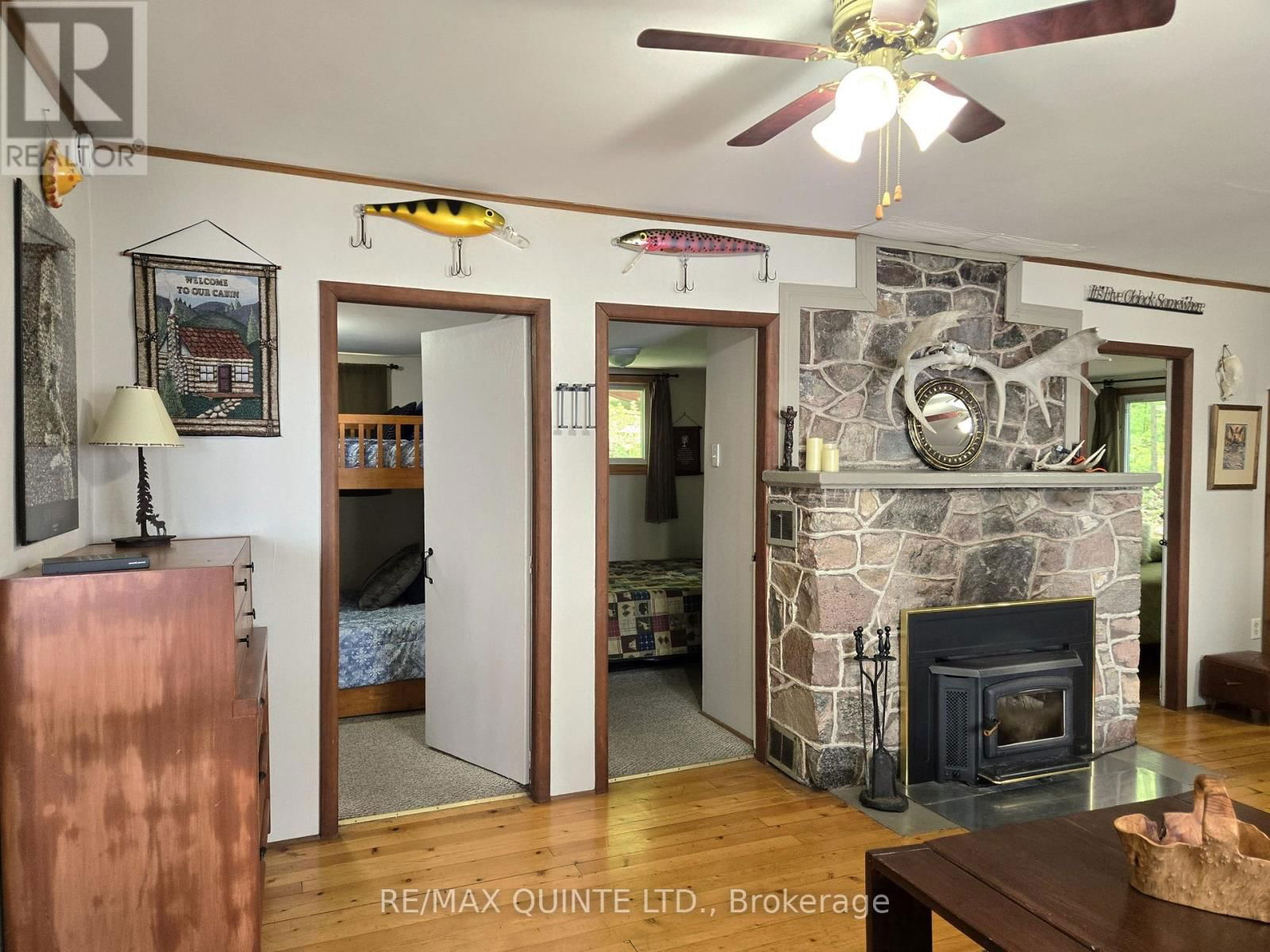 44 SETTER LANE Image 19