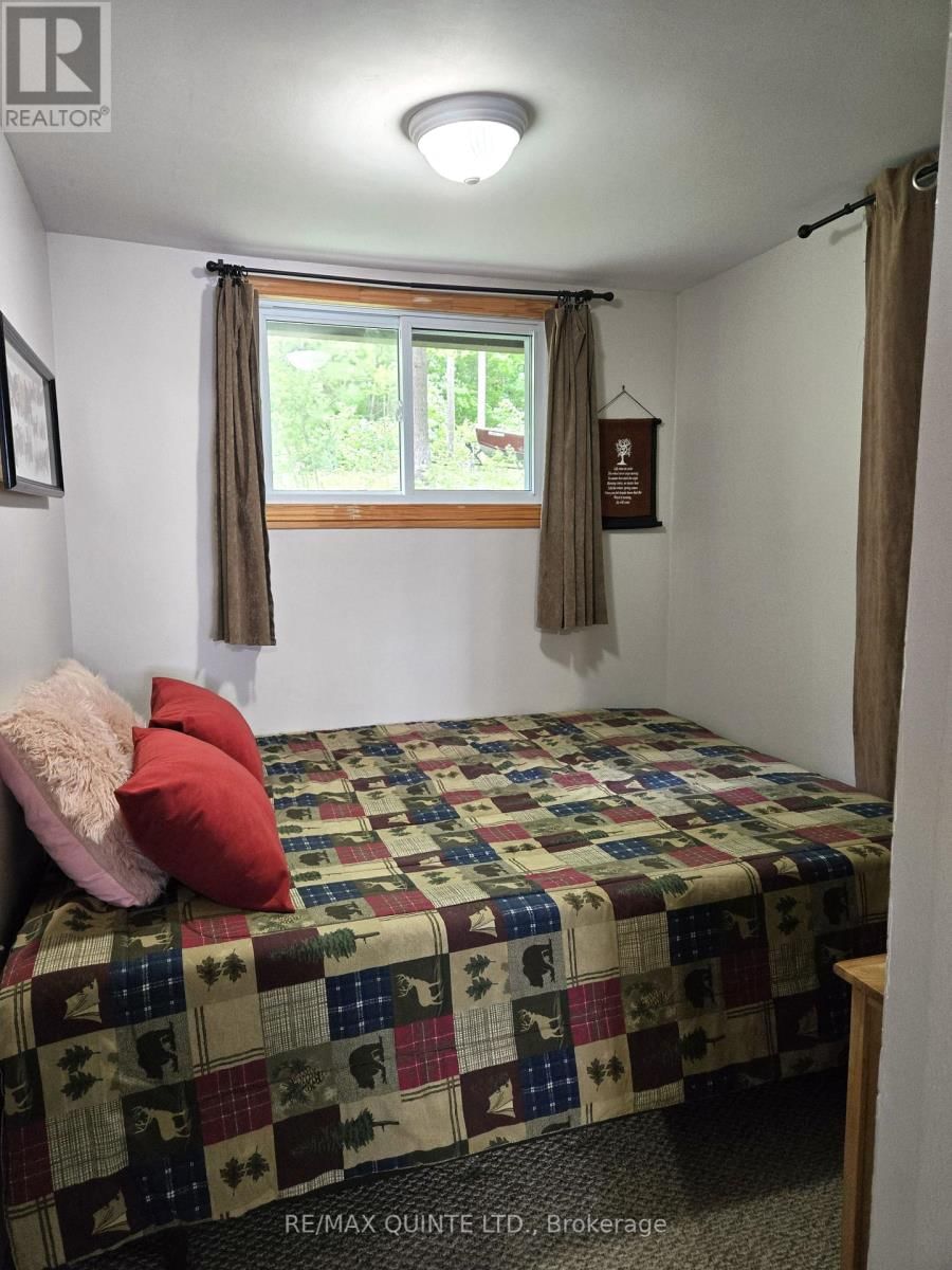 44 SETTER LANE Image 24