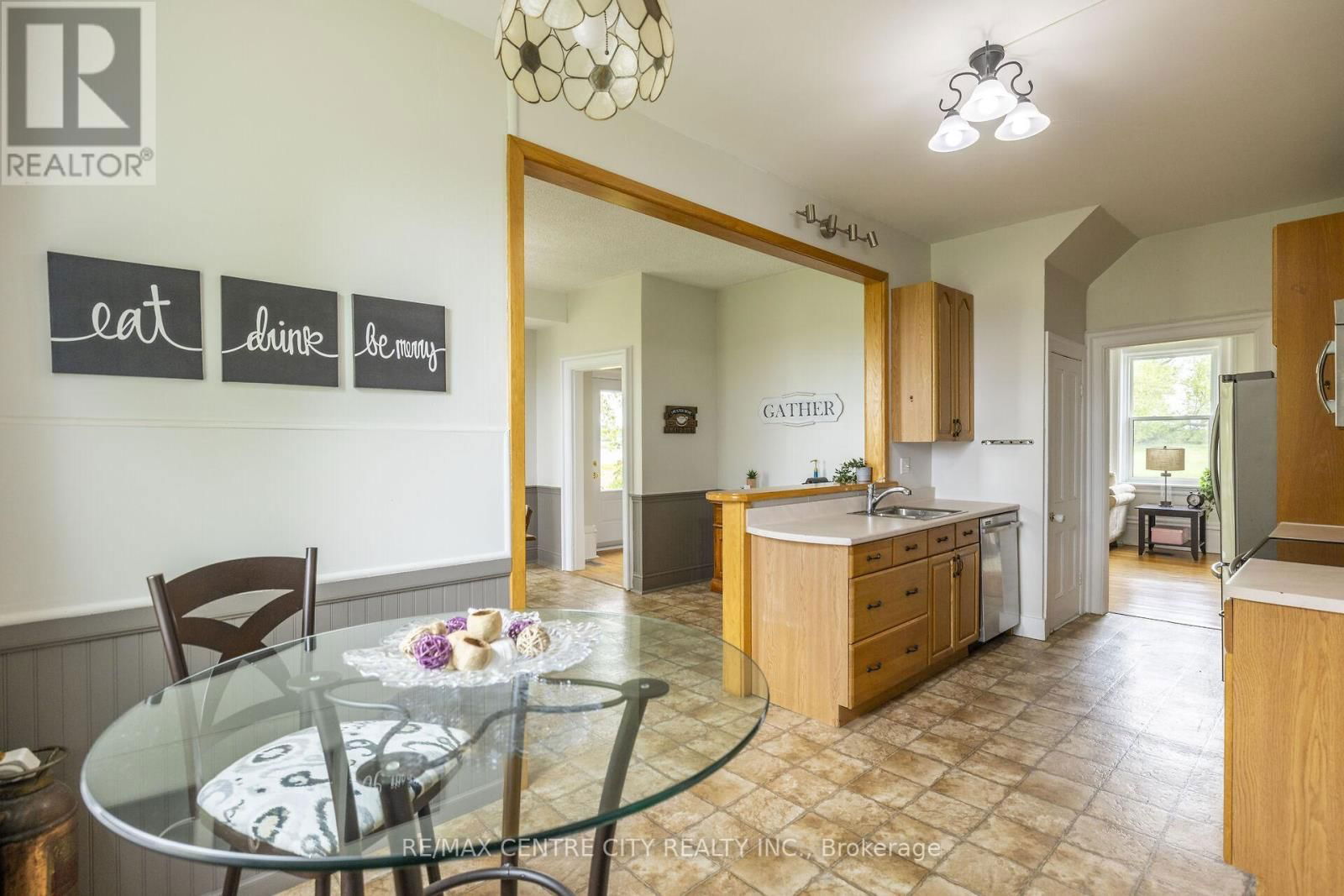 730 GARDEN OF EDEN ROAD Image 15