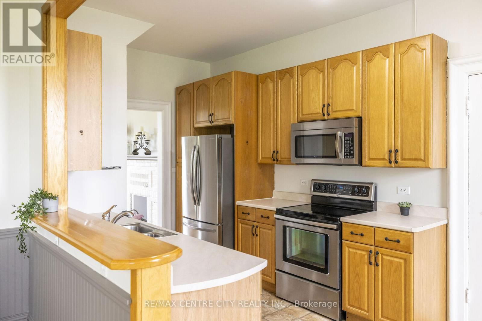 730 GARDEN OF EDEN ROAD Image 16