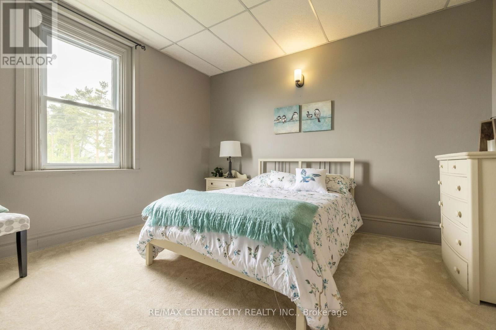730 GARDEN OF EDEN ROAD Image 30