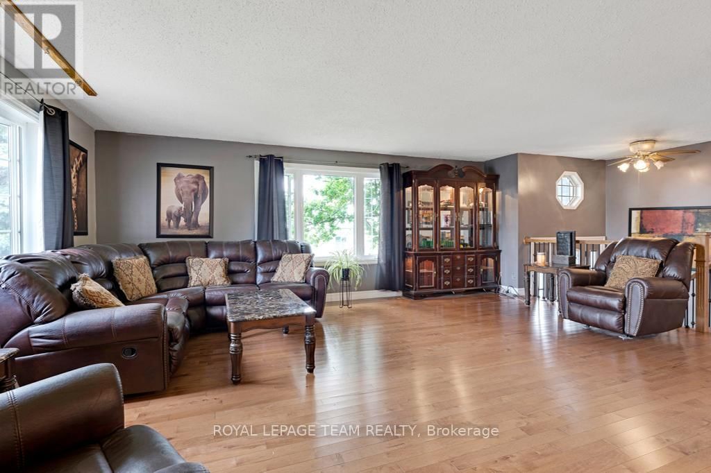 2244 SIMMS STREET Image 12