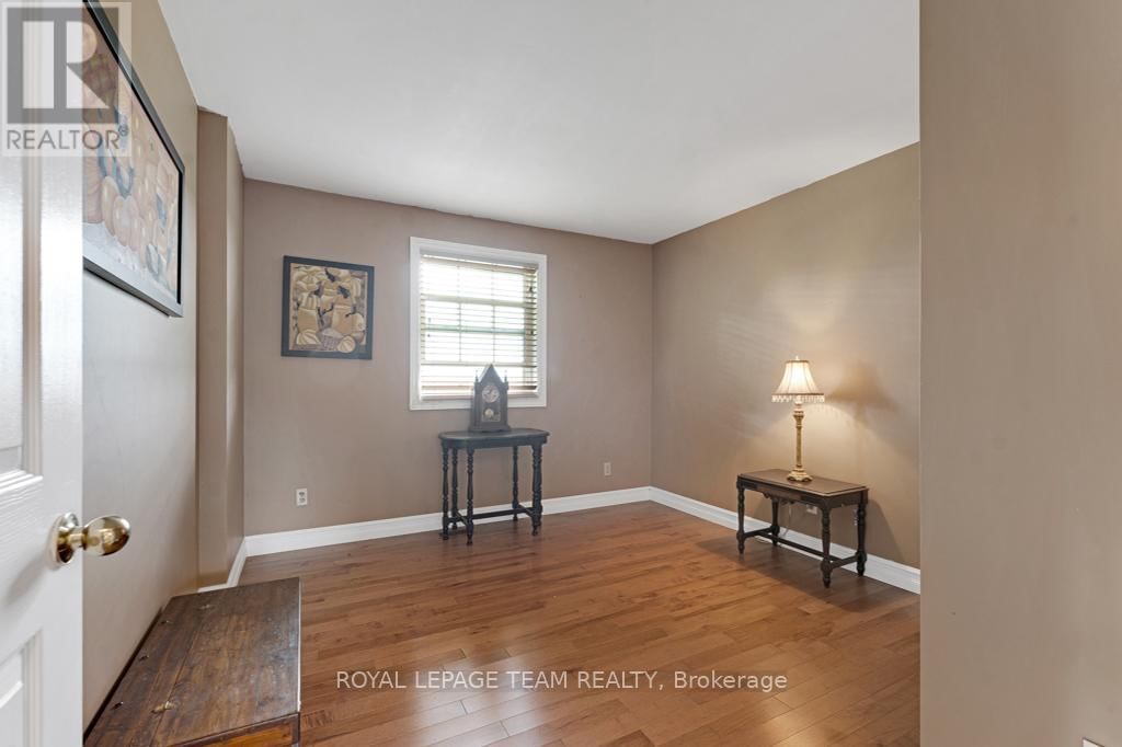 2244 SIMMS STREET Image 19