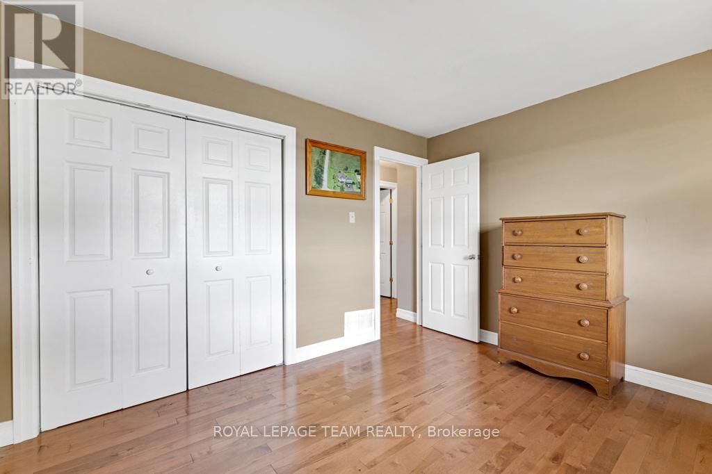 2244 SIMMS STREET Image 23