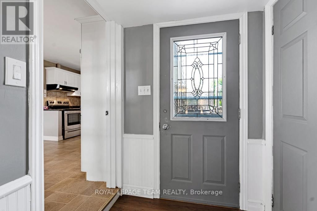2244 SIMMS STREET Image 27