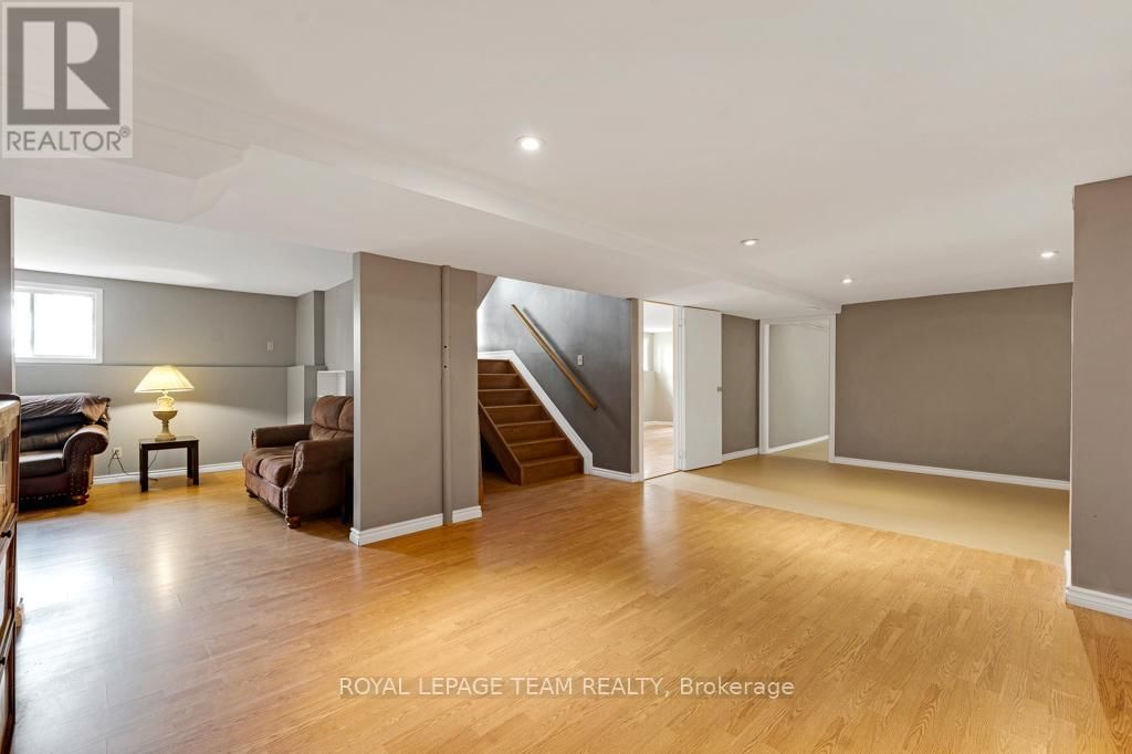 2244 SIMMS STREET Image 31