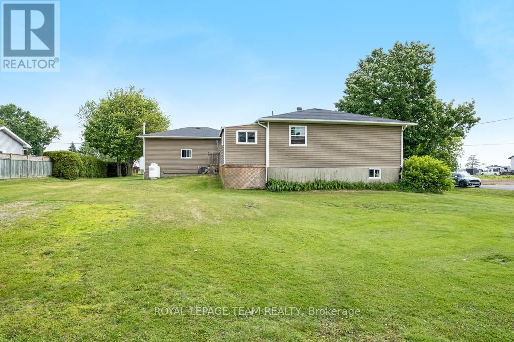 2244 SIMMS STREET Image 40