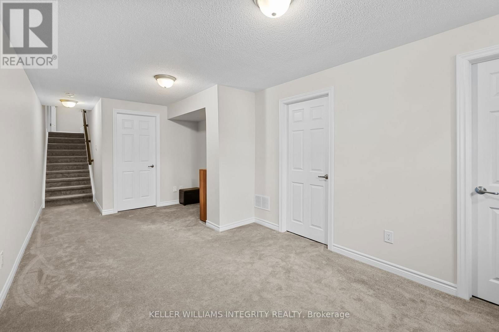 568 COPE DRIVE Image 33