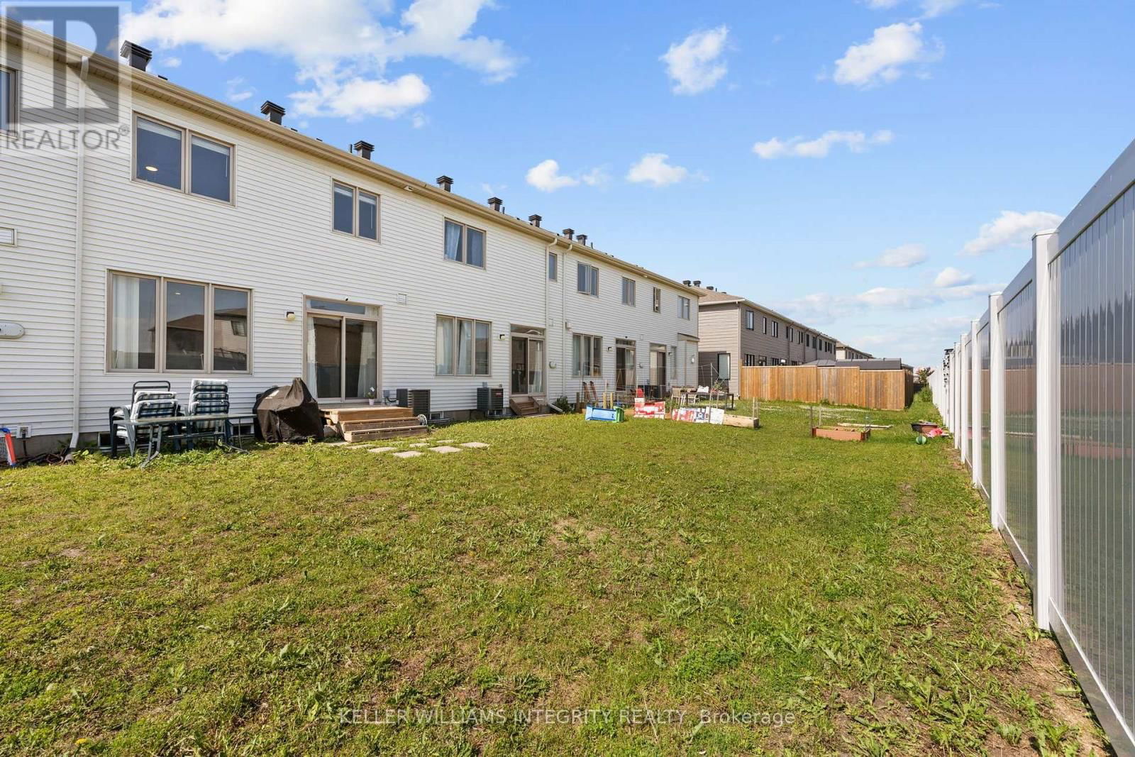 568 COPE DRIVE Image 35
