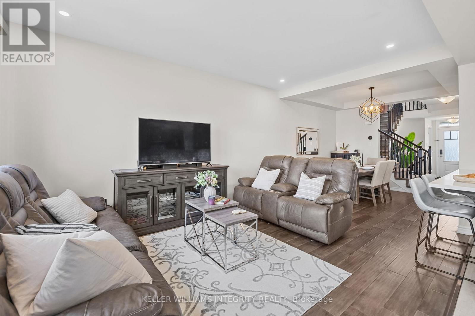 568 COPE DRIVE Image 6