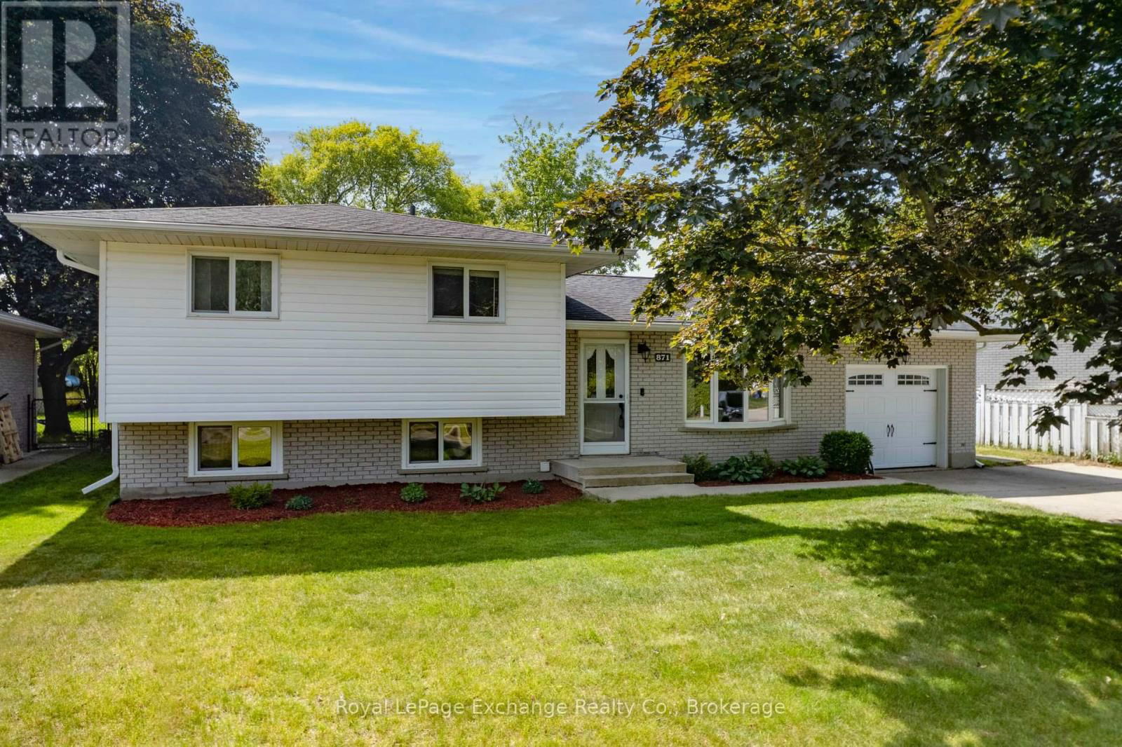 871 WELLINGTON STREET Image 1