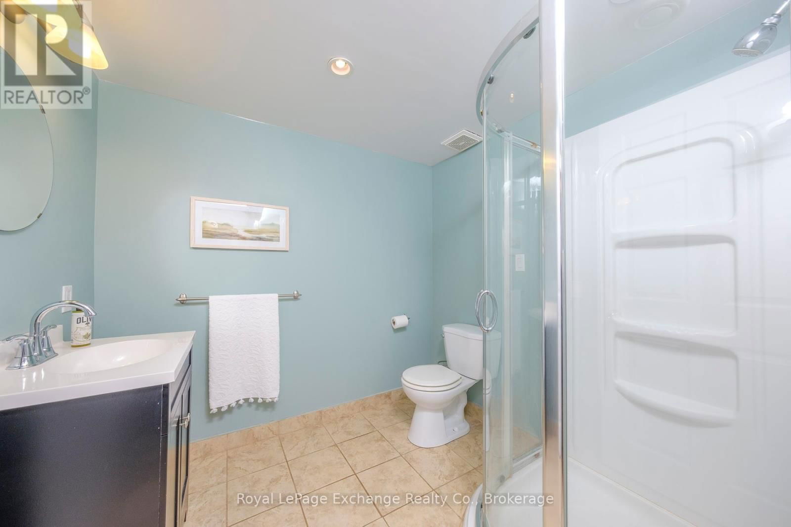 871 WELLINGTON STREET Image 23