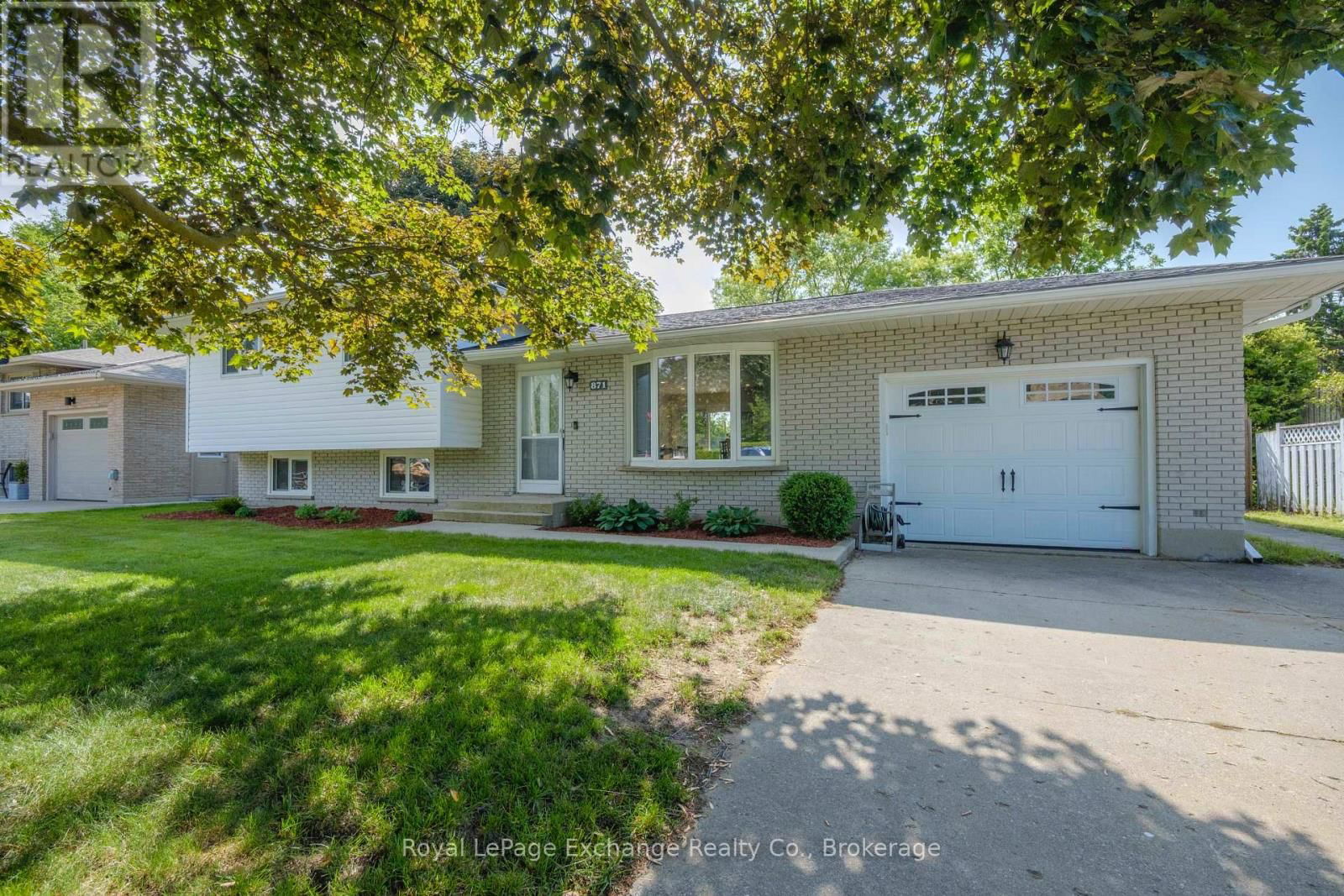 871 WELLINGTON STREET Image 31