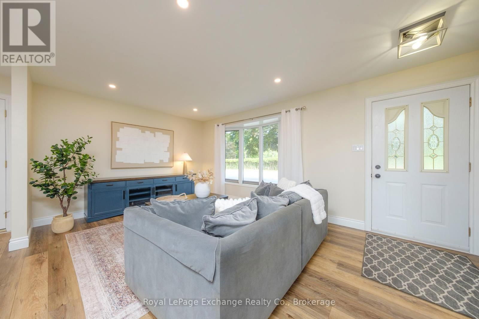871 WELLINGTON STREET Image 7