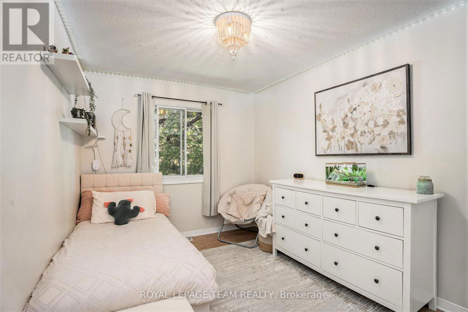 5 SUNNYBROOKE DRIVE Image 22