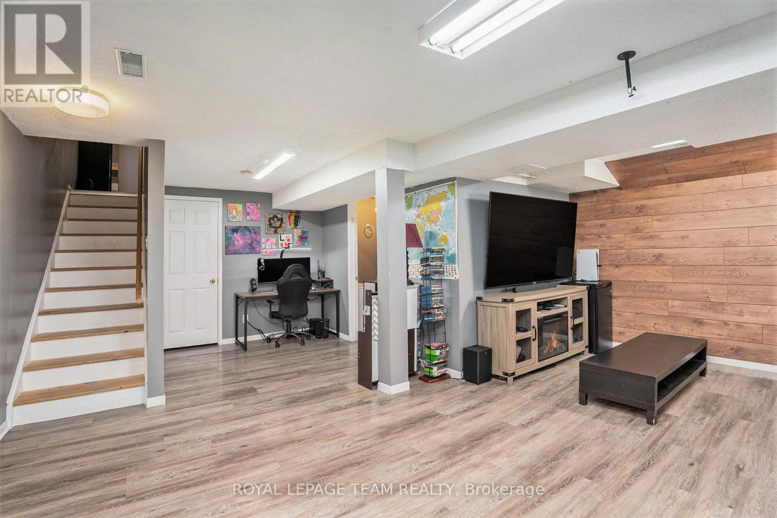 5 SUNNYBROOKE DRIVE Image 23