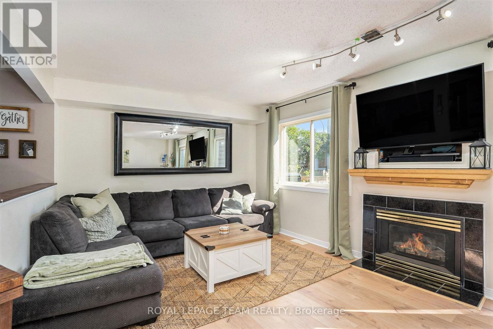 5 SUNNYBROOKE DRIVE Image 5