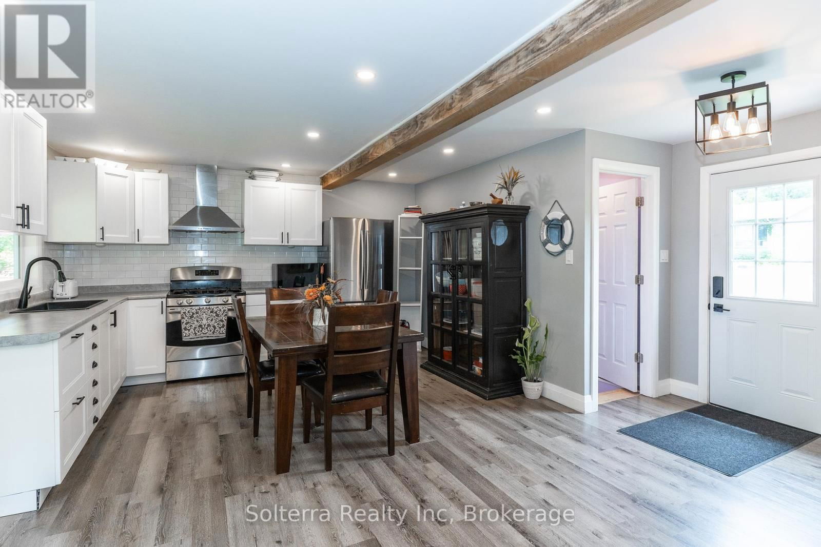 160 WAGNER ROAD WEST Image 17