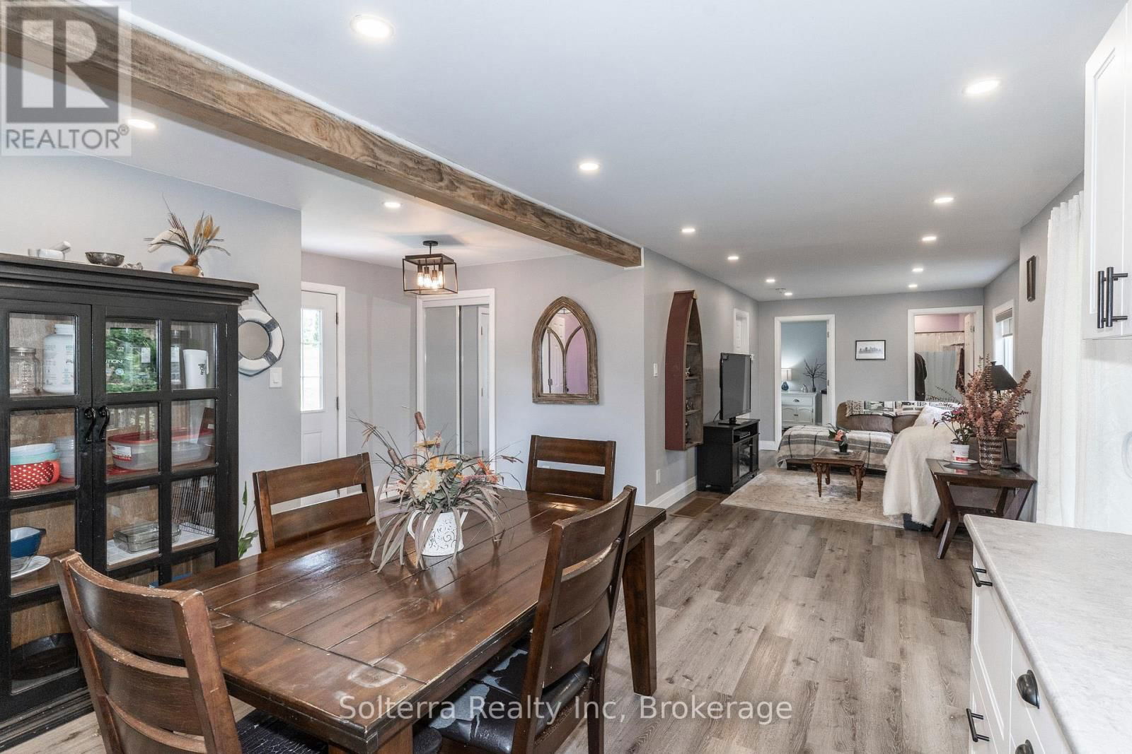 160 WAGNER ROAD WEST Image 19