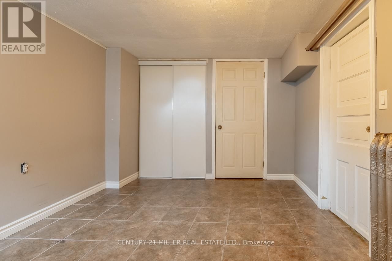 124 GLADSTONE AVENUE Image 17