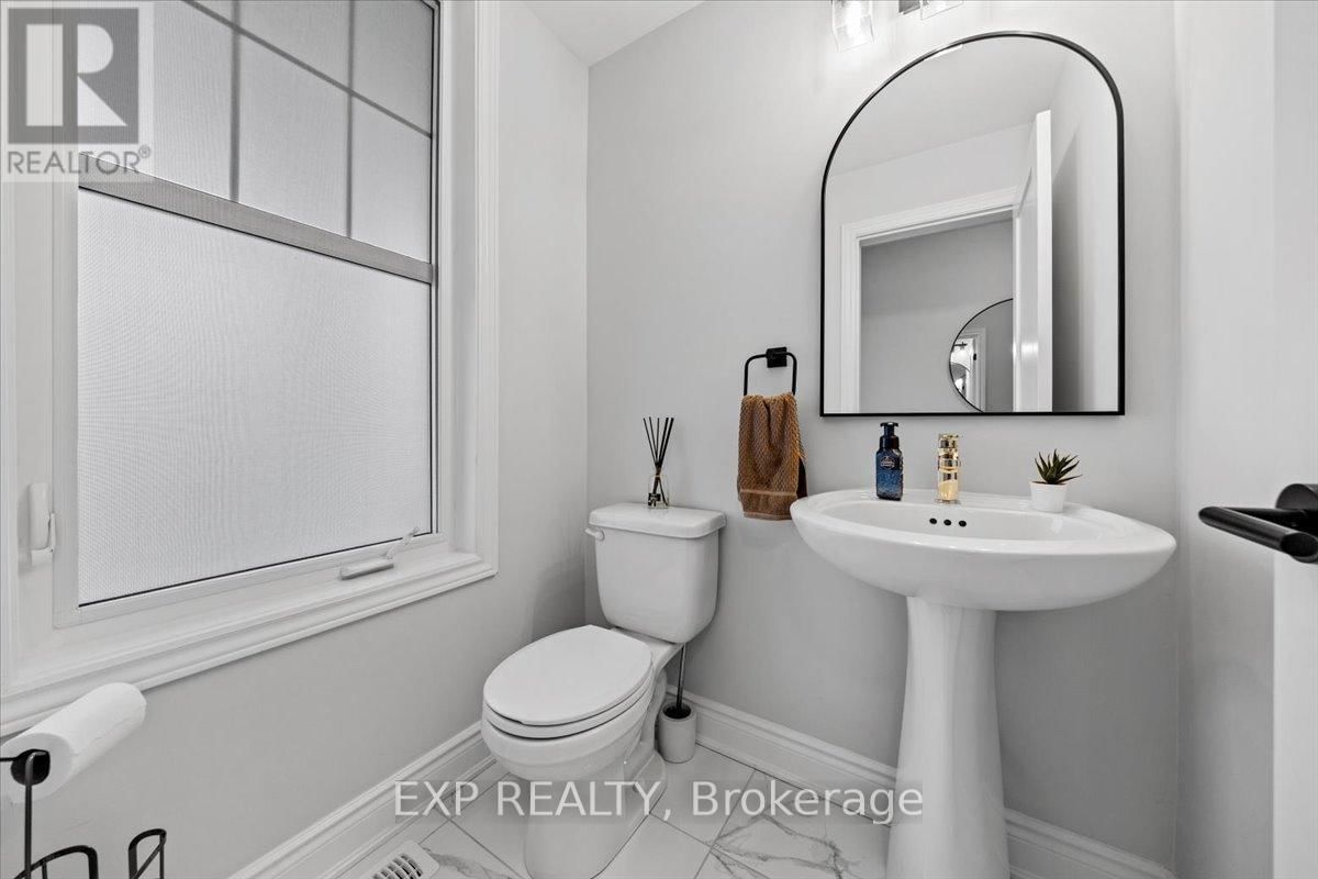 126 UNITY PLACE Image 3
