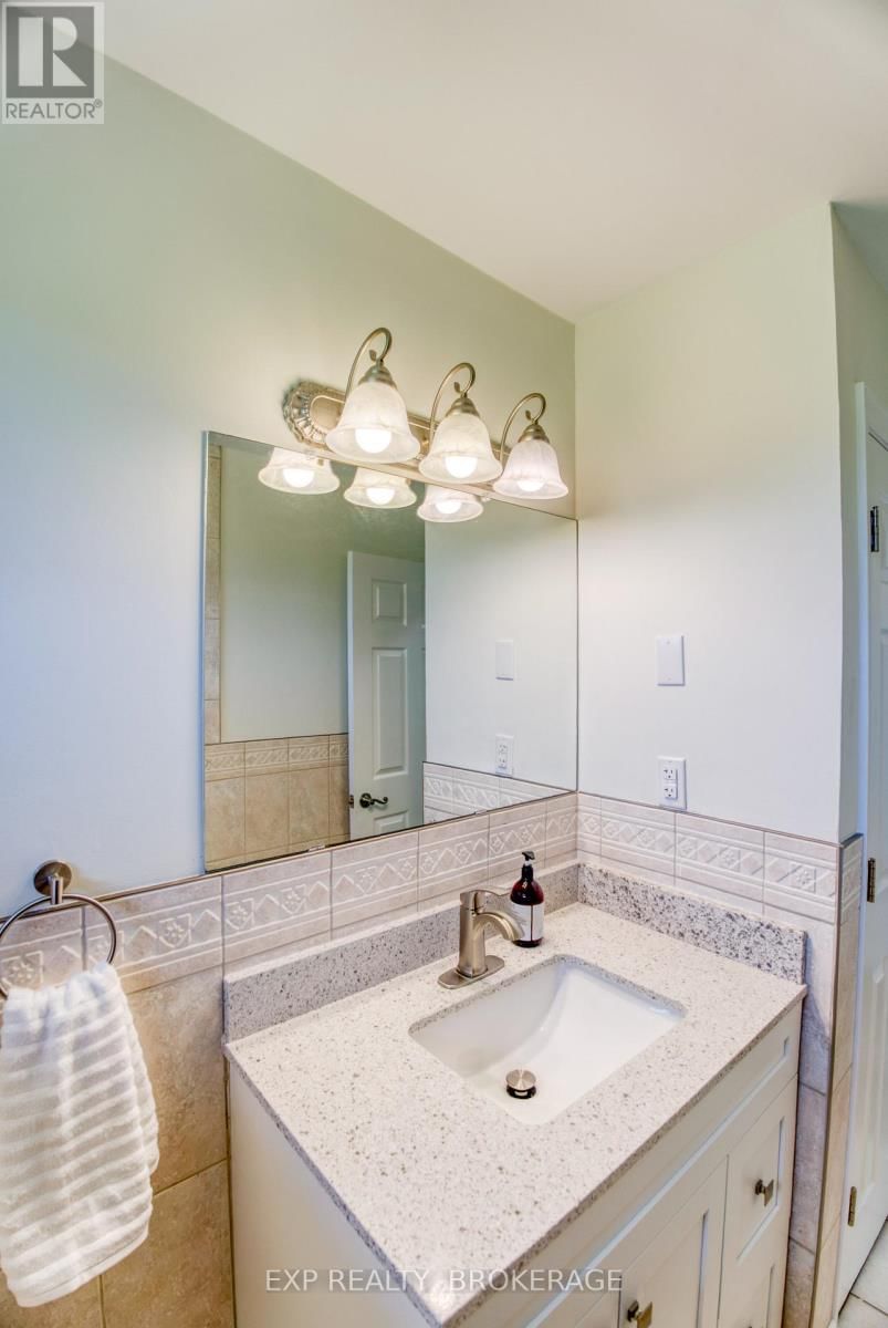 121 IVY RIDGE ROAD Image 18
