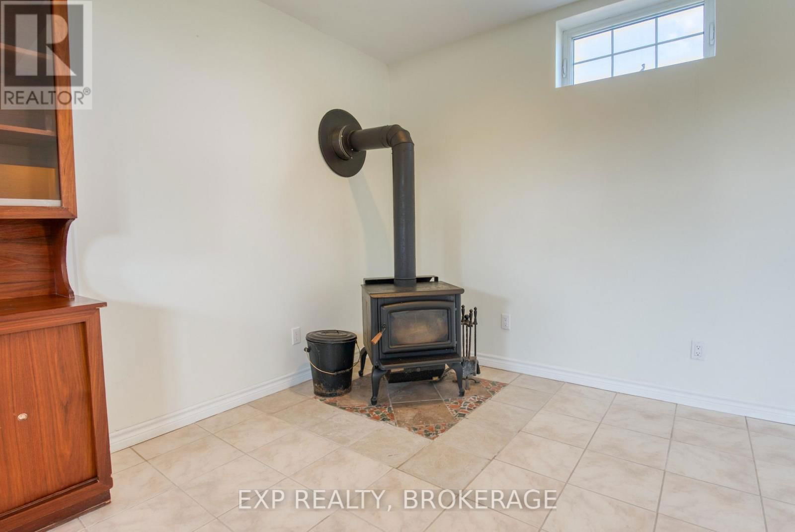 121 IVY RIDGE ROAD Image 31