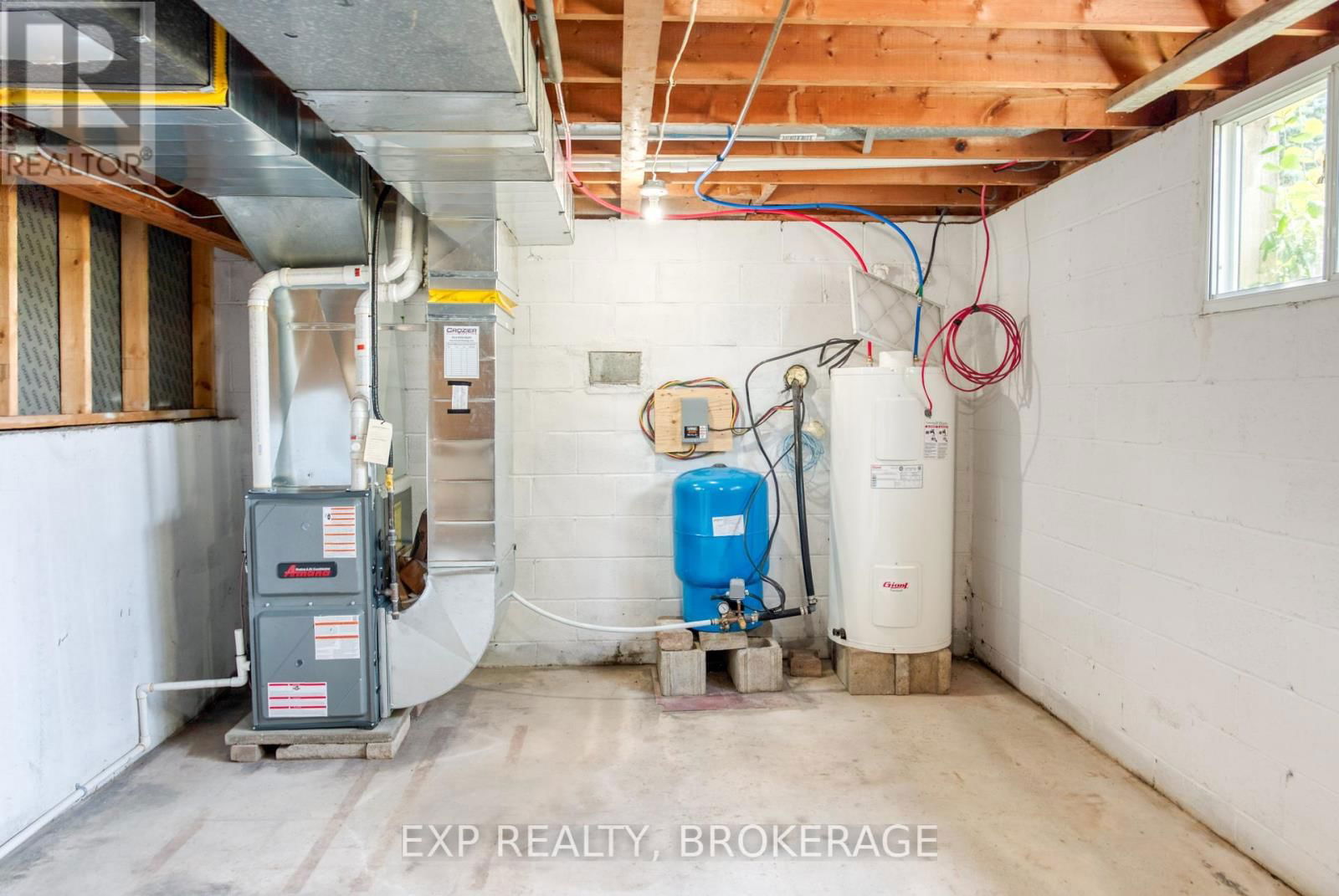 121 IVY RIDGE ROAD Image 34