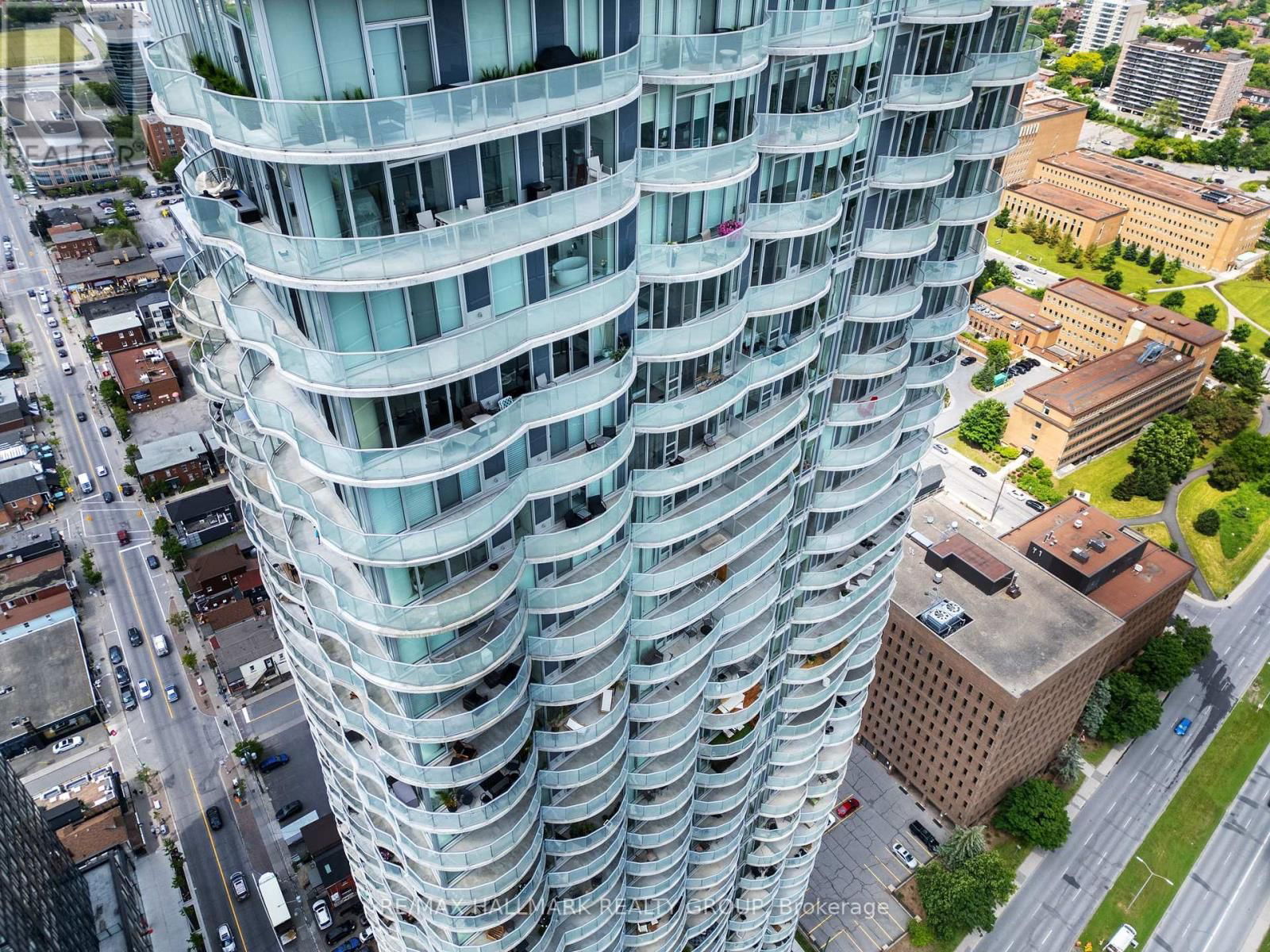 4005 - 805 CARLING AVENUE Image 40