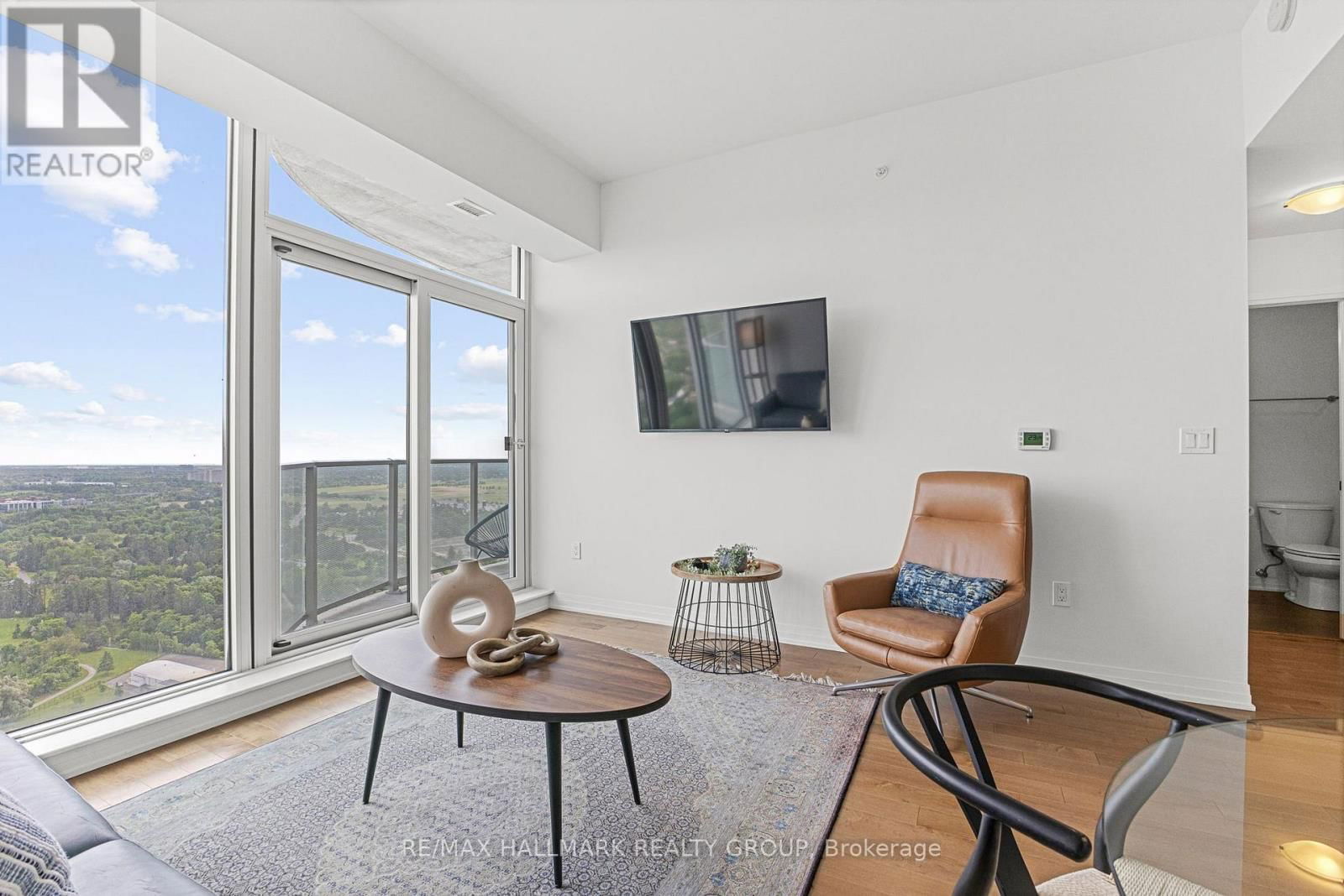 4005 - 805 CARLING AVENUE Image 8
