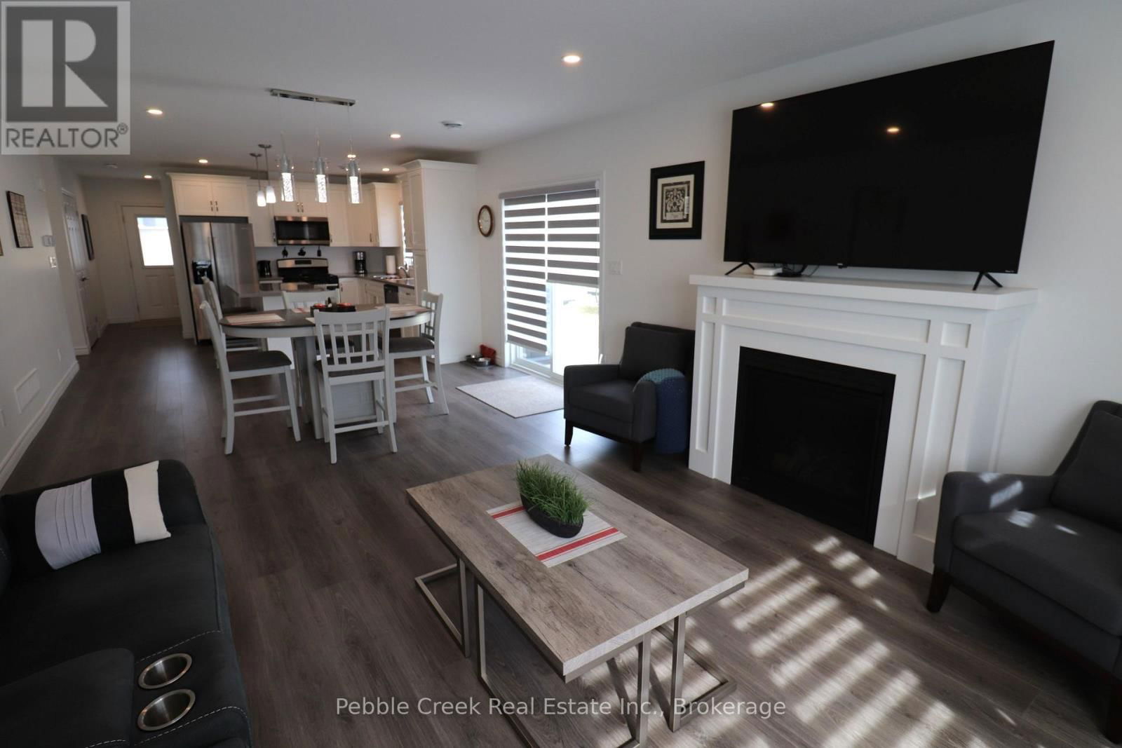 263 LAKE BREEZE DRIVE Image 14