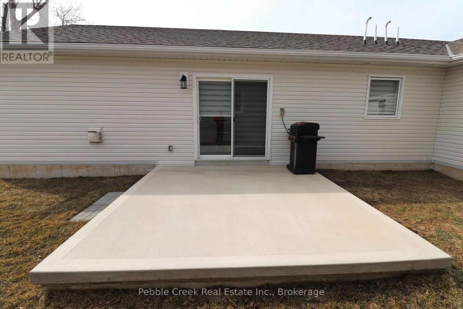 263 LAKE BREEZE DRIVE Image 30