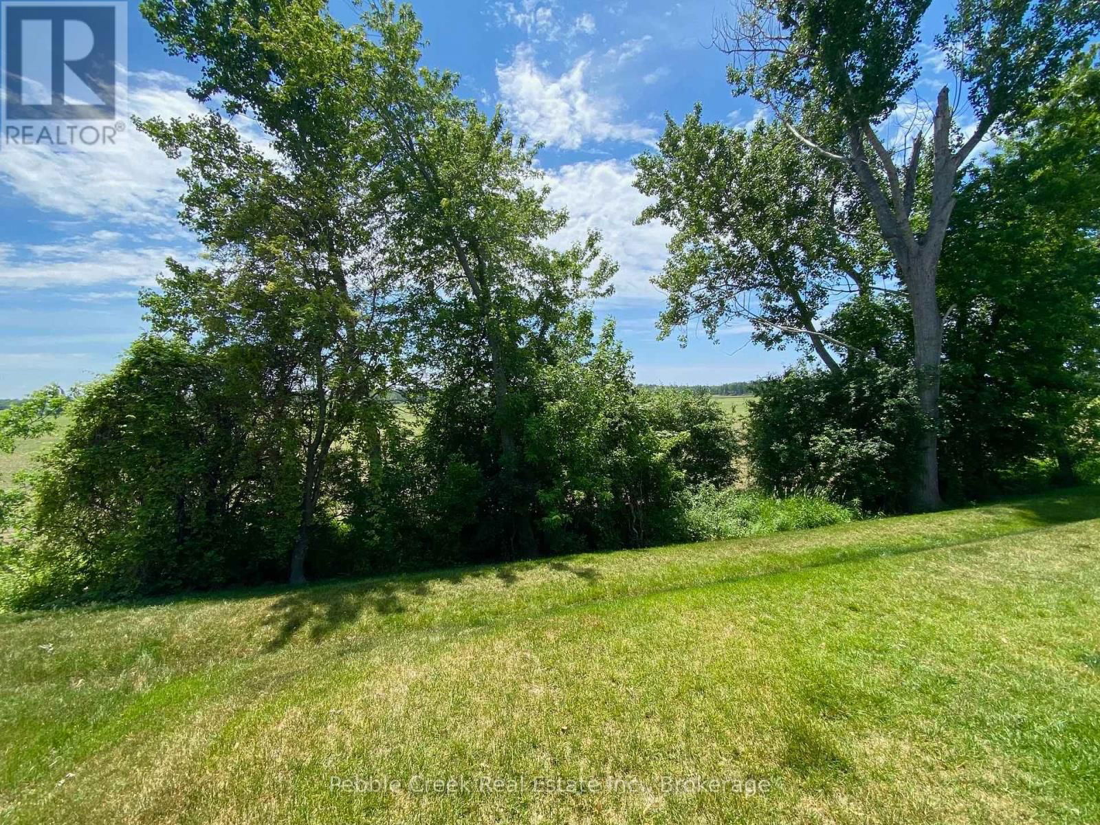 263 LAKE BREEZE DRIVE Image 32
