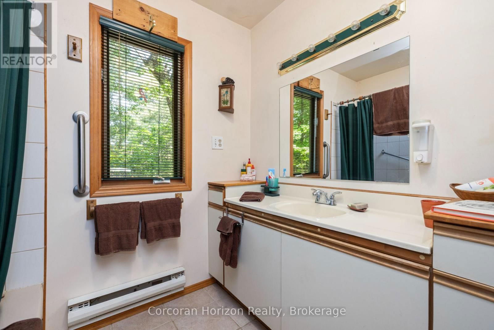 395 BERWICK ROAD Image 22