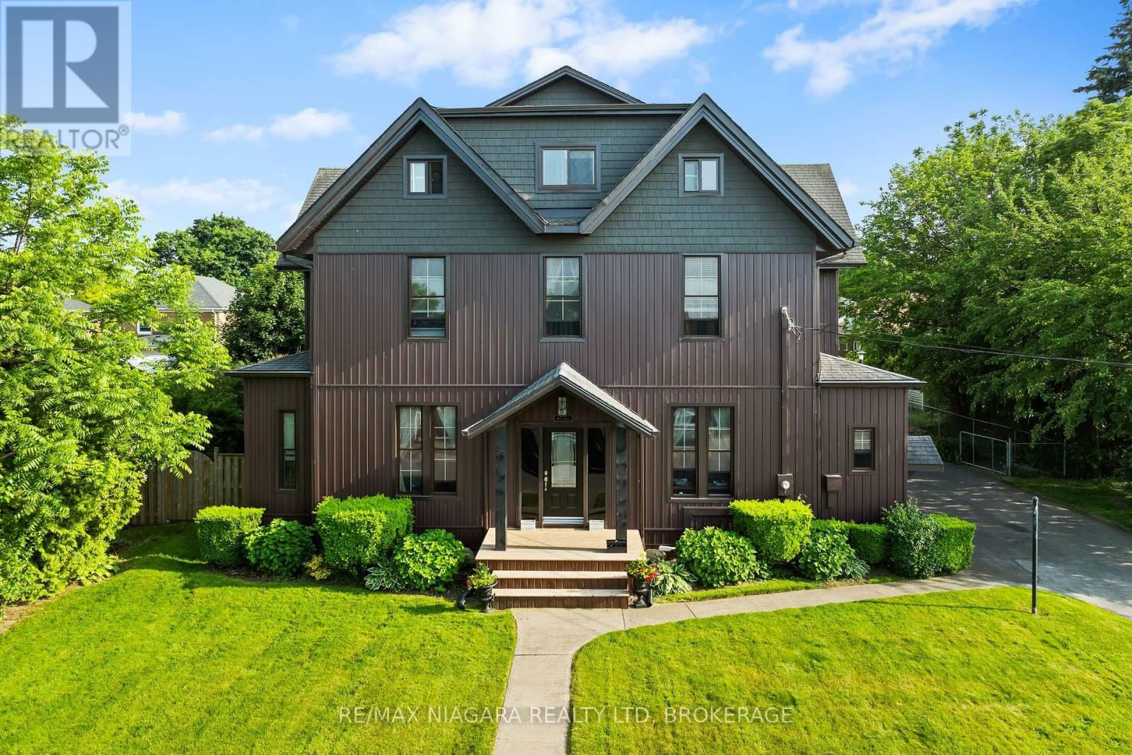 5368 MENZIE STREET Image 1