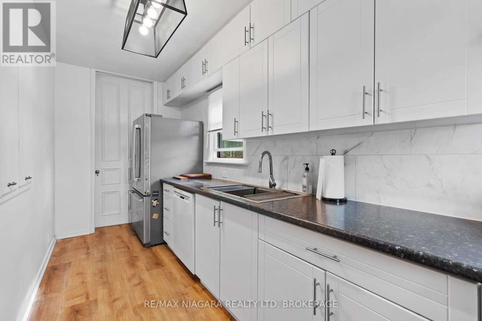 5368 MENZIE STREET Image 14