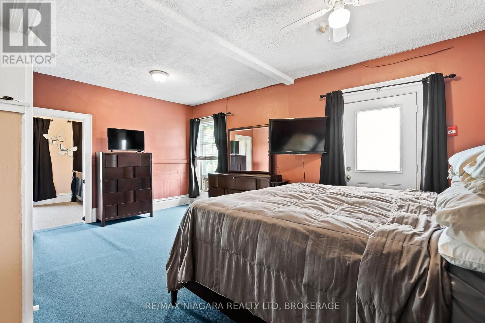 5368 MENZIE STREET Image 25