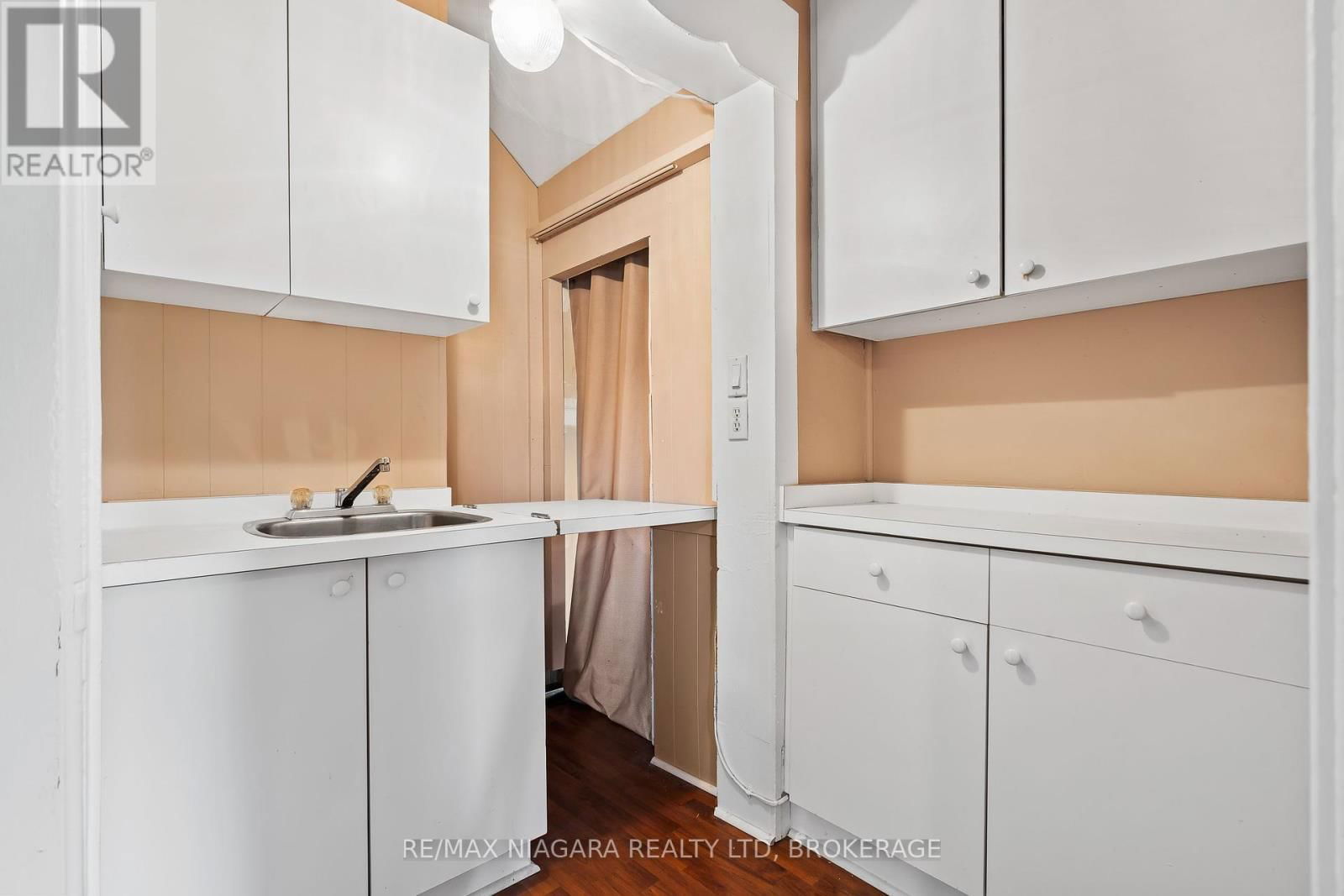 5368 MENZIE STREET Image 27