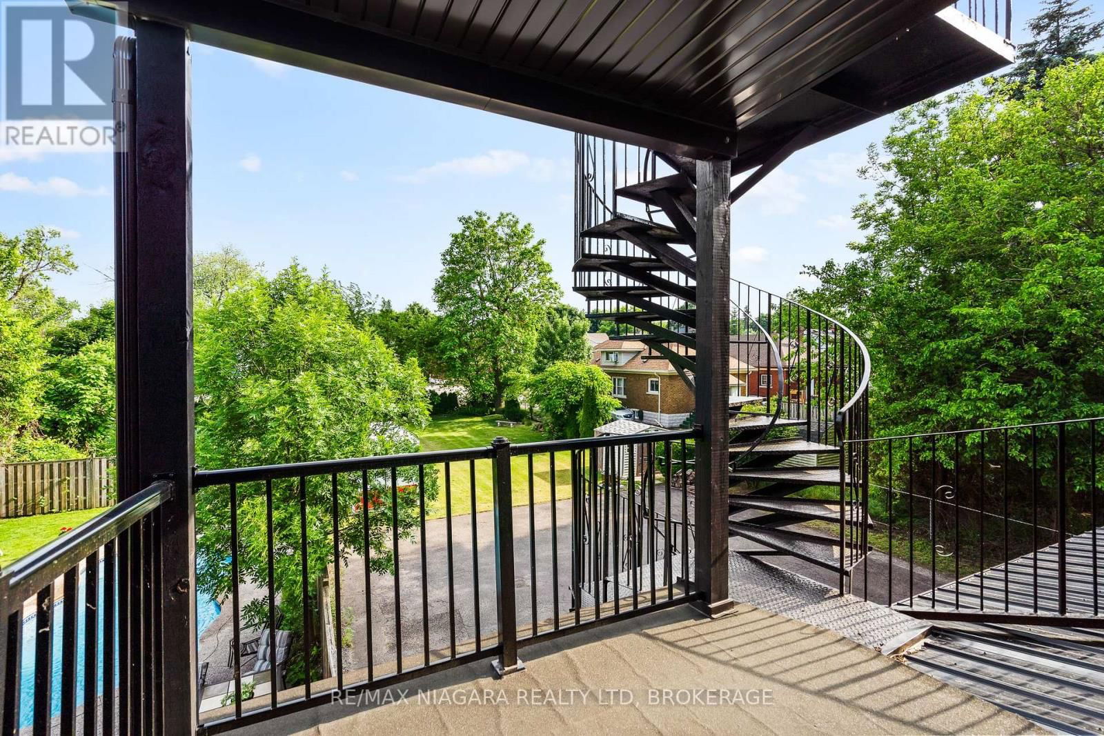 5368 MENZIE STREET Image 42