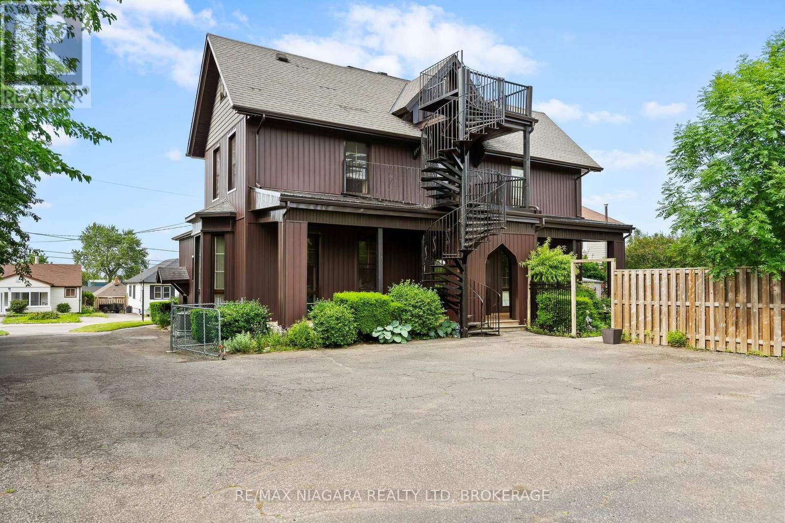 5368 MENZIE STREET Image 5