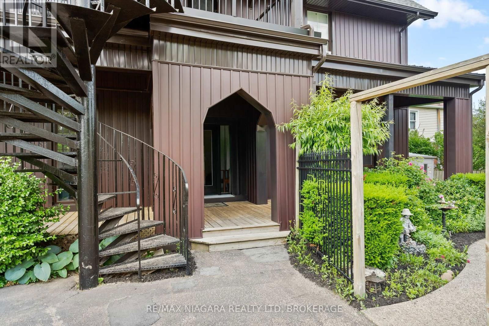 5368 MENZIE STREET Image 6