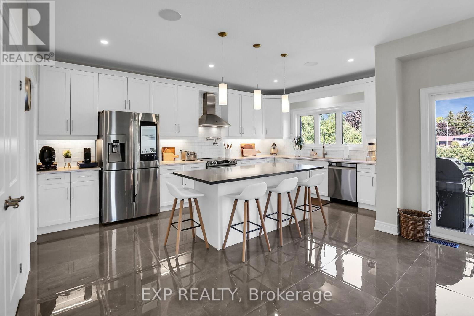 3608 CAROLINIA COURT Image 13