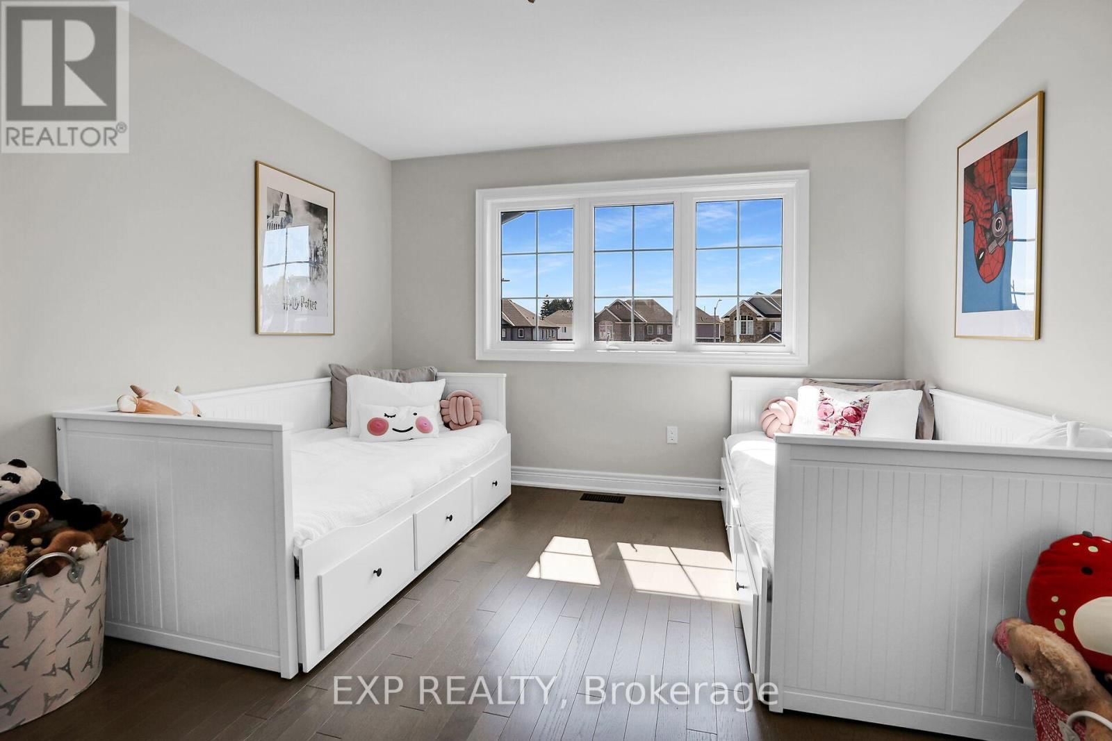 3608 CAROLINIA COURT Image 33