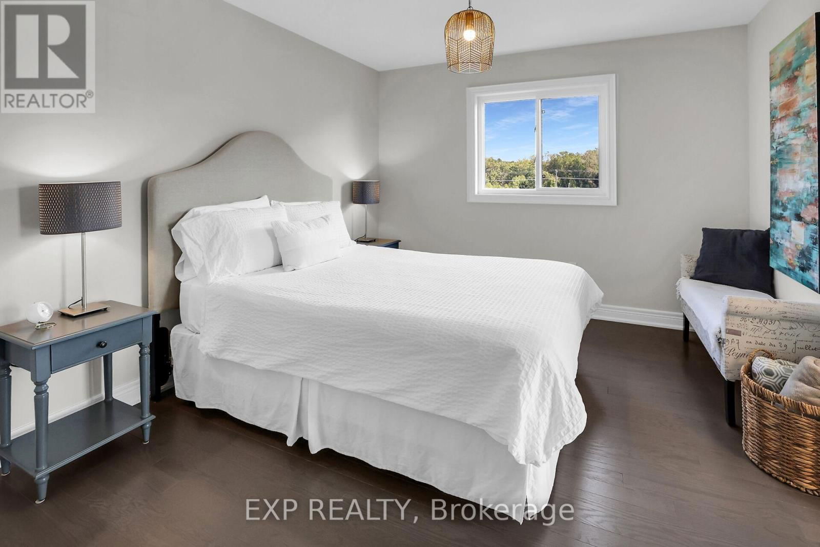 3608 CAROLINIA COURT Image 38