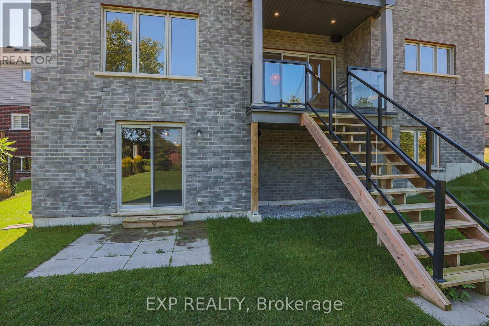 3608 CAROLINIA COURT Image 47