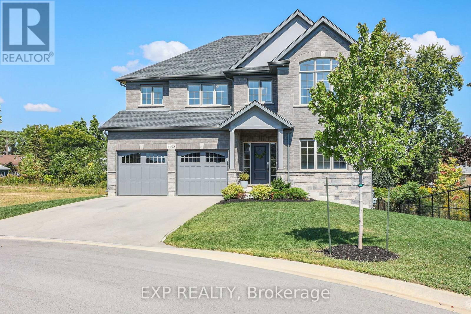 3608 CAROLINIA COURT Image 50