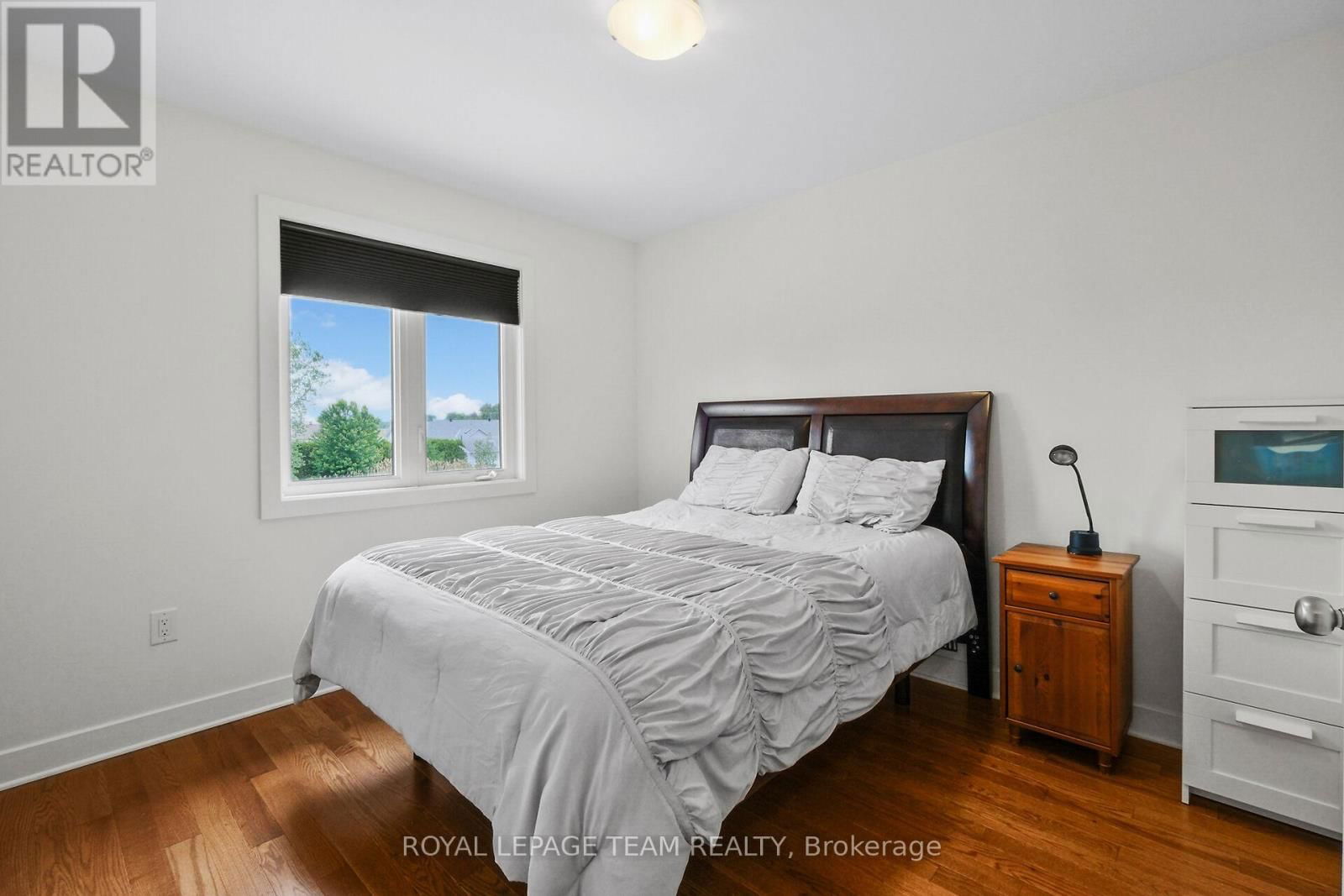 374 TRILLIUM CIRCLE Image 31