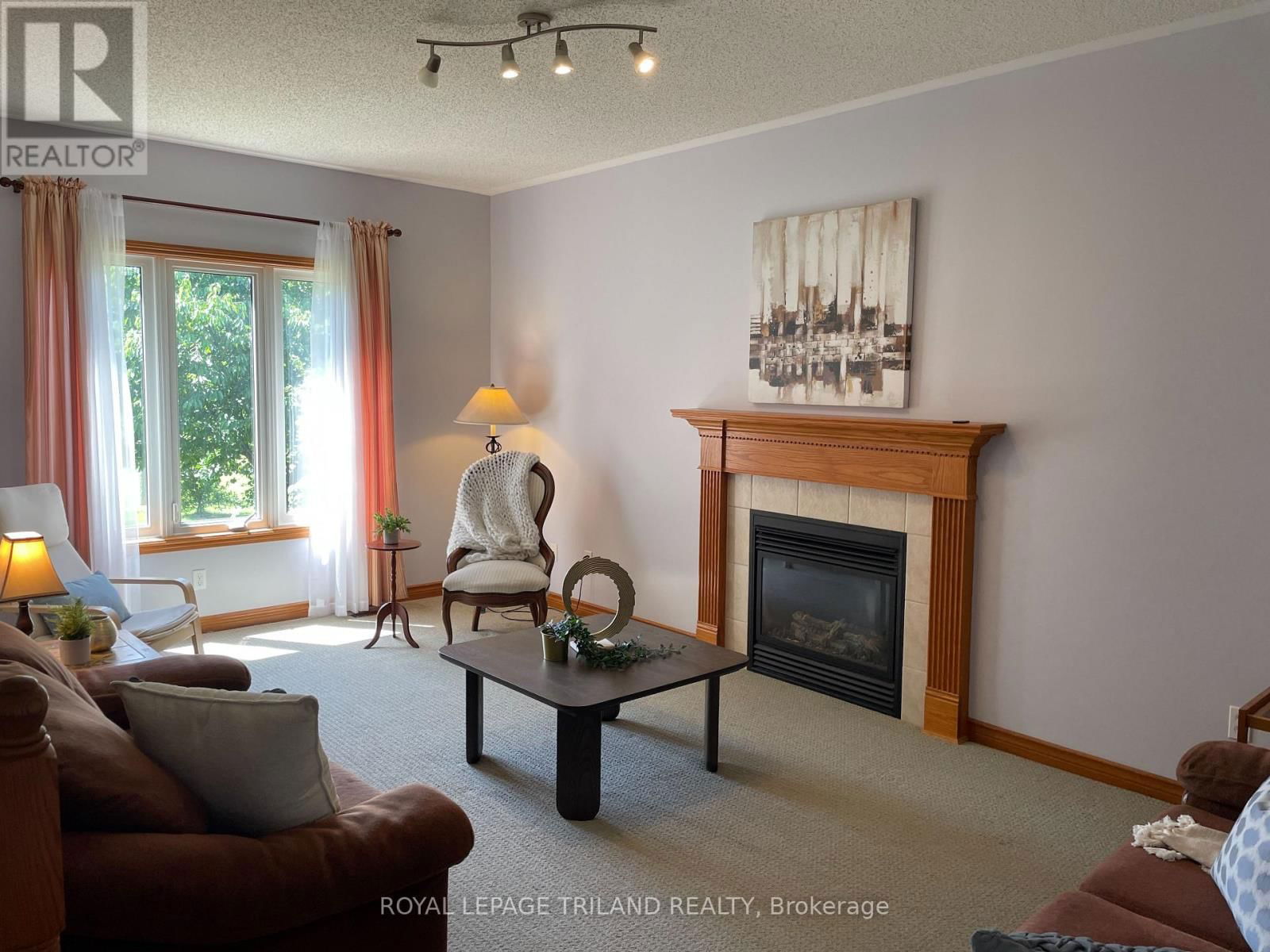 41 GREYROCK CRESCENT Image 12